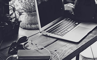 3:0！利物浦3角球破门，半场大胜西汉姆，三连胜稳了，冲进前五