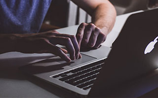 疯狂4连败！切尔西0-3惨负埃弗顿！41岁主帅遭质疑，后面全是硬仗